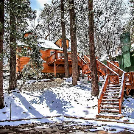 Nine Pines Lodge #537